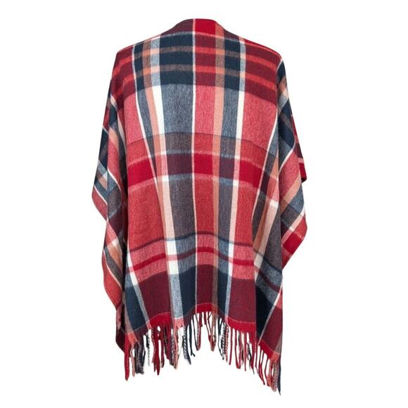 Woolrich Plaid Poncho‎ Women One Size Fringe Ruana Cape Blanket Shawl Scarf Cozy - Picture 3 of 6